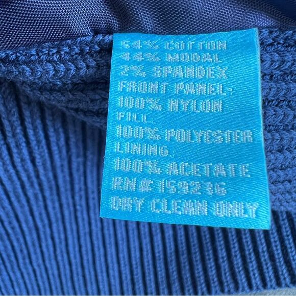 J. McLaughlin Andie Equestrian Print Navy Puffer Sweater Jacket Medium - Picture 10 of 10